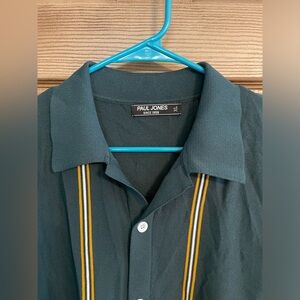 Paul Jones Men’s short sleeved green sweater